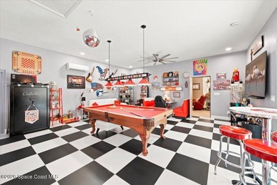 There are homes you tour... And there are homes you discover - photo 25