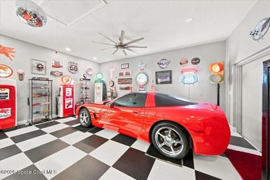 There are homes you tour... And there are homes you discover - photo 28