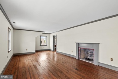 Exceptional bayfront home with 95 feet of direct water frontage - photo 31