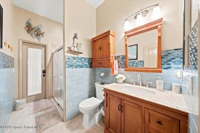 There are homes you tour... And there are homes you discover - photo 32