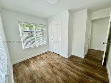 Location, location, location! 2 detached properties on a 7,000 - photo 33