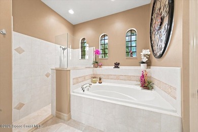 There are homes you tour... And there are homes you discover - photo 35