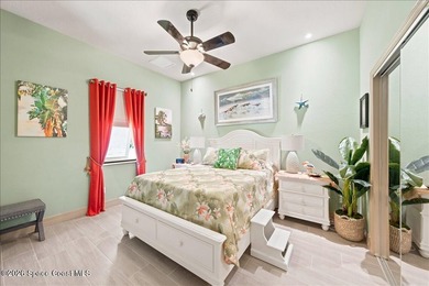 There are homes you tour... And there are homes you discover - photo 37