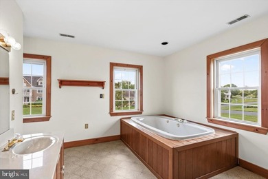 Exceptional bayfront home with 95 feet of direct water frontage - photo 38