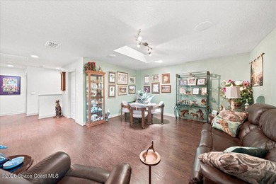 There are homes you tour... And there are homes you discover - photo 43