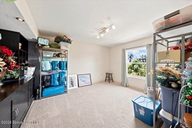 There are homes you tour... And there are homes you discover - photo 49