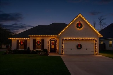 Lake Pontchartrain Home Active Under Contract in Mandeville Louisiana