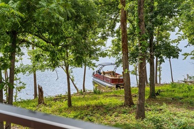 Extraordinary luxury lakefront retreat on one of Table Rock - photo 7