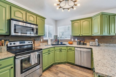 This charming rambler sits in the quiet, established Valley View - photo 14