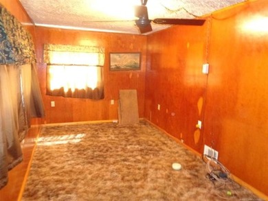 Enjoy The Convenience of a Lakeside Neighborhood! This 3-bedroom - photo 17