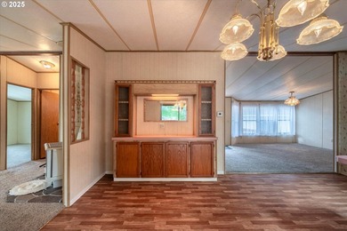 Lovingly updated Three Bed/Two Bath in Shorepines Village. Sip - photo 19