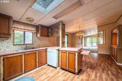 Lovingly updated Three Bed/Two Bath in Shorepines Village. Sip - photo 23