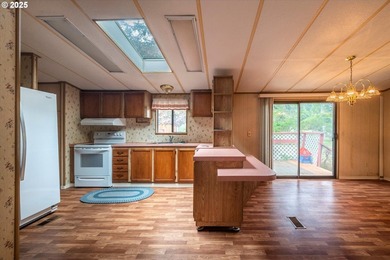 Lovingly updated Three Bed/Two Bath in Shorepines Village. Sip - photo 26