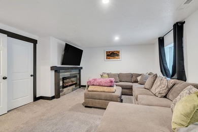 This charming rambler sits in the quiet, established Valley View - photo 26