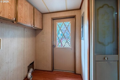 Lovingly updated Three Bed/Two Bath in Shorepines Village. Sip - photo 27