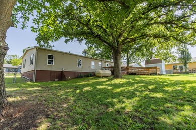 Whether you're searching for a full-time residence or the - photo 8