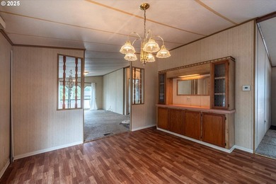 Lovingly updated Three Bed/Two Bath in Shorepines Village. Sip - photo 28