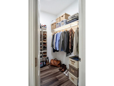 Welcome to this beautifully maintained and thoughtfully upgraded - photo 29