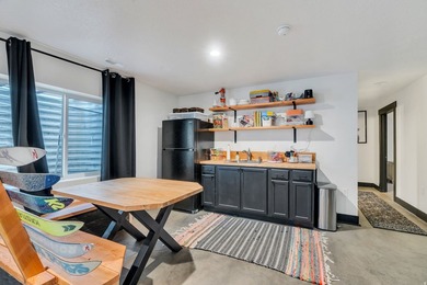 This charming rambler sits in the quiet, established Valley View - photo 30