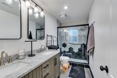 This charming rambler sits in the quiet, established Valley View - photo 32