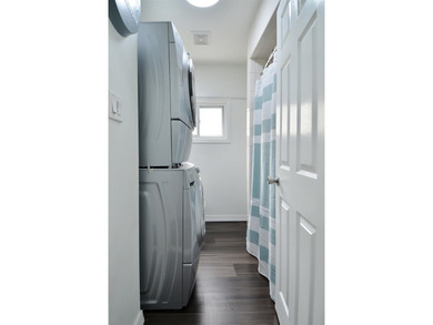 Welcome to this beautifully maintained and thoughtfully upgraded - photo 33