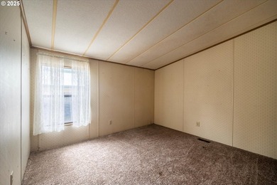 Lovingly updated Three Bed/Two Bath in Shorepines Village. Sip - photo 35
