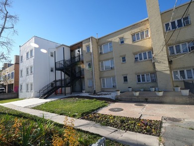 Commander Apartments - Fully Leased - Do not Disturb Tenants - - photo 8