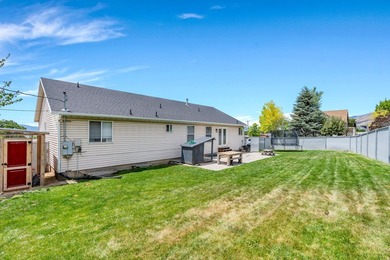 This charming rambler sits in the quiet, established Valley View - photo 41