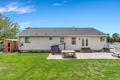 This charming rambler sits in the quiet, established Valley View - photo 42