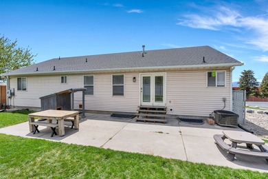 This charming rambler sits in the quiet, established Valley View - photo 43