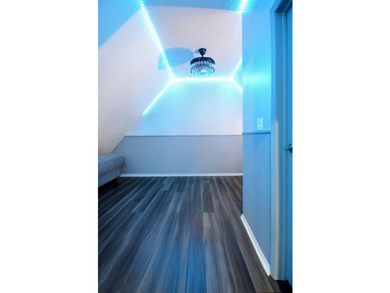 Welcome to this beautifully maintained and thoughtfully upgraded - photo 44