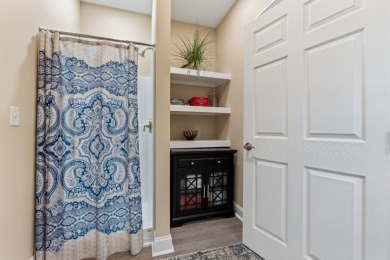 Welcome to 6 Lufkin Lane - Your stunning year-round residence - photo 41