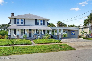 Timeless Craftsman charm meets the ultimate beachside lifestyle! - photo 1