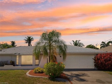 Cape Coral Lakes Area Home For Sale in Cape Coral Florida