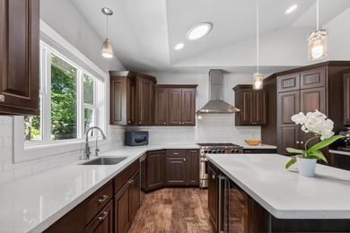 This thoughtfully designed ranch offers exceptional comfort and - photo 3