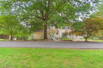 Claytor Lake home on 6 acre lot! Lake frontage for a future dock - photo 5