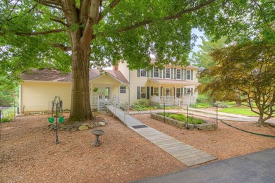 Claytor Lake home on 6 acre lot! Lake frontage for a future dock - photo 7