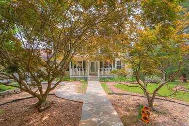 Claytor Lake home on 6 acre lot! Lake frontage for a future dock - photo 9