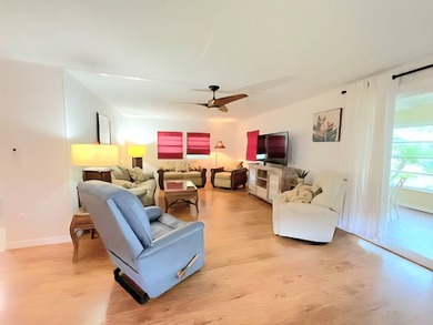 If you are looking for a great home to retire in and enjoy the - photo 11