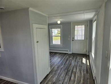 A rear opportunity to own a 1-2 bedroom, 1 bath home on a 10,400 - photo 11