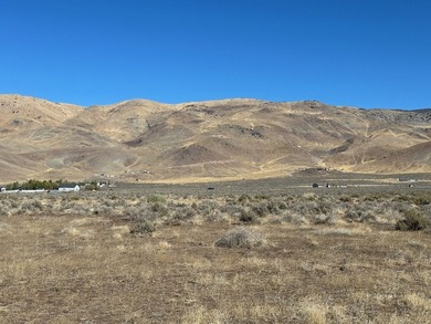 Welcome to 425 Allium Ct: Build your dream home, horse property - photo 3