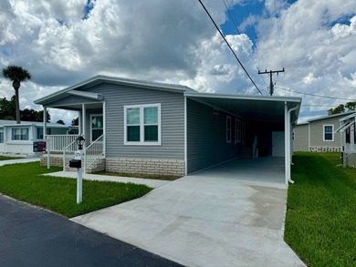 This new Skyline/Champion home has many upgrades including a - photo 3