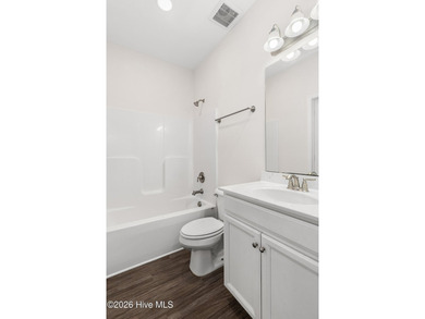 Rare opportunity to acquire a fully leased well-located - photo 24