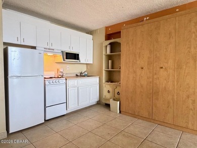Enjoy the ultimate beachfront lifestyle with this beautiful - photo 5
