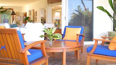 Rarely will you find a home that evokes quintessential Hawaii