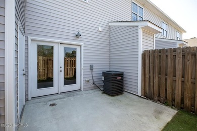 Rare opportunity to acquire a fully leased well-located - photo 37