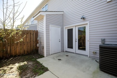 Rare opportunity to acquire a fully leased well-located - photo 39