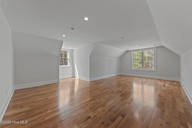 Nestled on a quiet cul-de-sac in Forest Creek Golf Club, this - photo 40