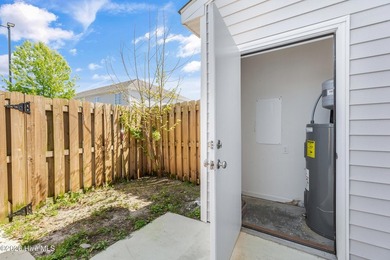 Rare opportunity to acquire a fully leased well-located - photo 40