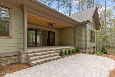 Nestled on a quiet cul-de-sac in Forest Creek Golf Club, this - photo 45